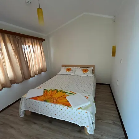 Apartment комплекс лалов егрек Lozenets